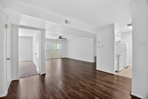 8527 Hearth Drive 32 Houston TX 77054