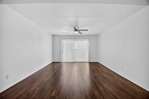 8527 Hearth Drive 32 Houston TX 77054