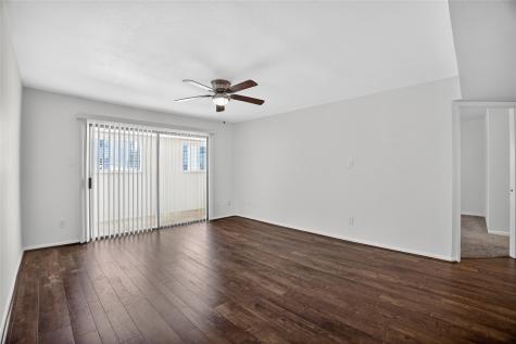 8527 Hearth Drive 32 Houston TX 77054