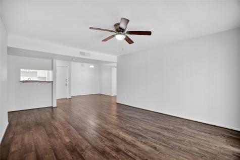 8527 Hearth Drive 32 Houston TX 77054