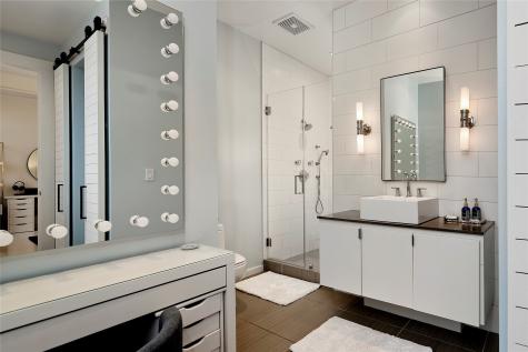 1 Waterway Court 5b The Woodlands TX 77380