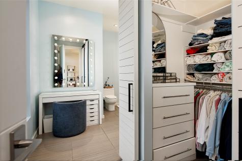 1 Waterway Court 5b The Woodlands TX 77380