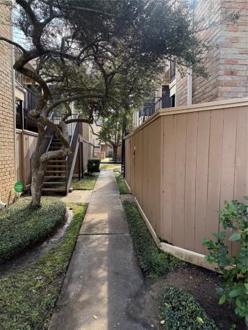 706 Bering Drive 103 Houston TX 77057