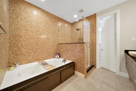 1407 Hickory Street Houston TX 77007