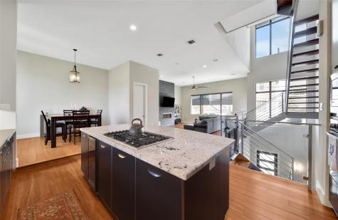 1407 Hickory Street Houston TX 77007