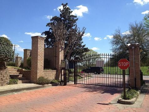 1860 White Oak Drive 237 Houston TX 77009