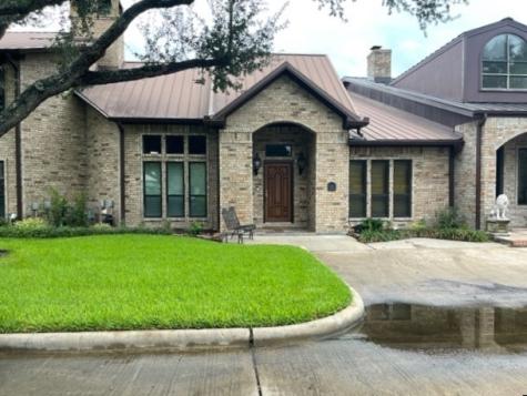 502 Regency Drive El Campo TX 77437