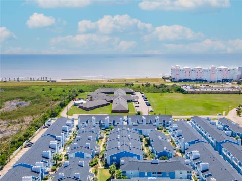 3506 Cove View Boulevard 210 Galveston TX 77554