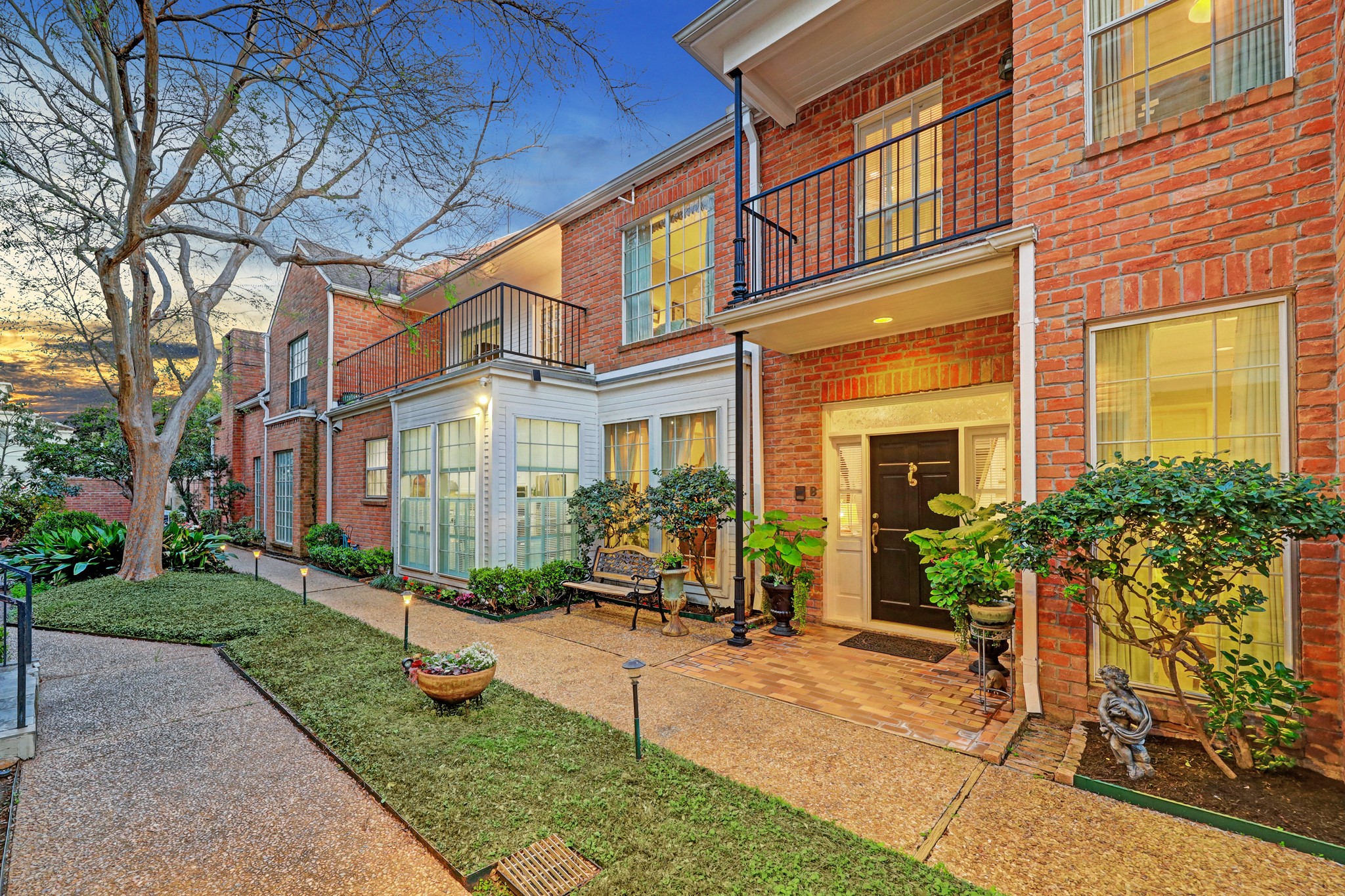 1422 Nantucket Drive B Houston TX 77057