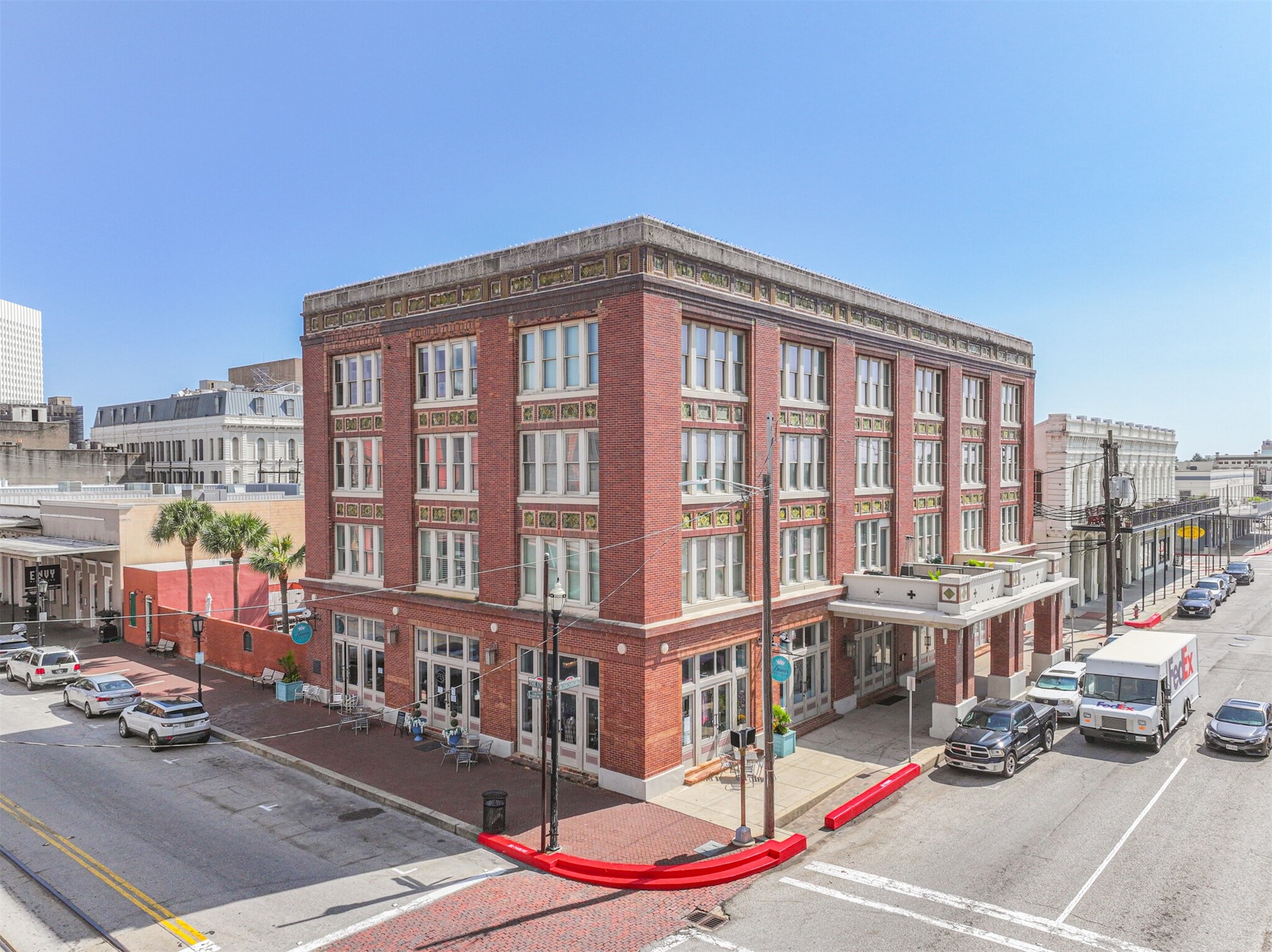 2425 Strand Galveston TX 77550