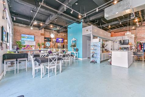 2425 Strand Galveston TX 77550