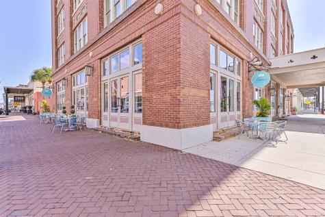 2425 Strand Galveston TX 77550