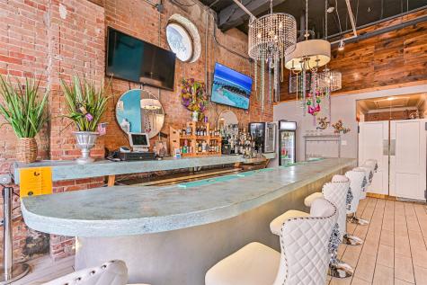 2425 Strand Galveston TX 77550