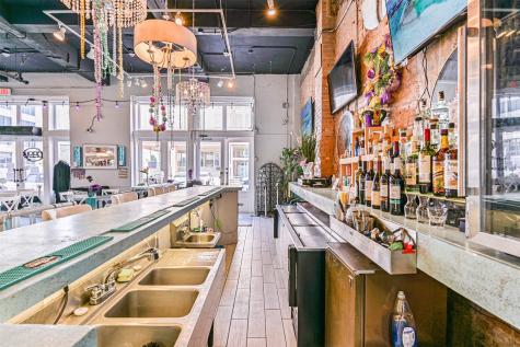 2425 Strand Galveston TX 77550