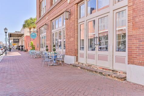 2425 Strand Galveston TX 77550