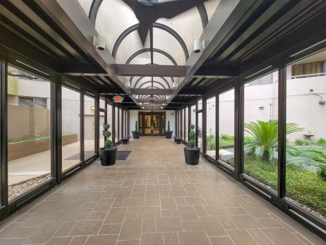 3525 Sage Road 303 Houston TX 77056