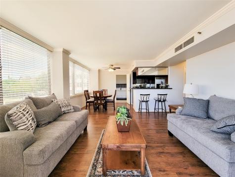 3525 Sage Road 303 Houston TX 77056