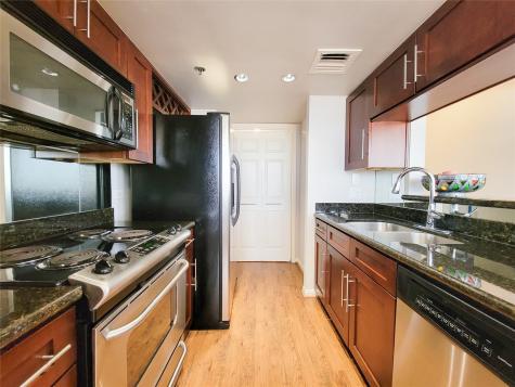 3525 Sage Road 303 Houston TX 77056