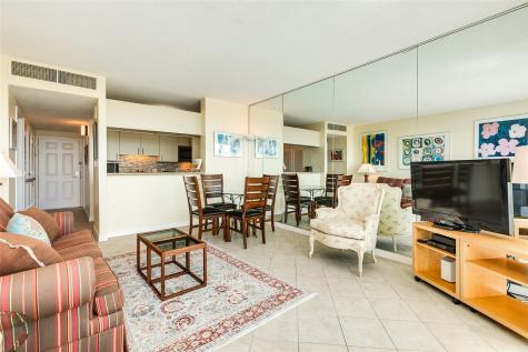 1401 E Beach Drive 209 Galveston TX 77550