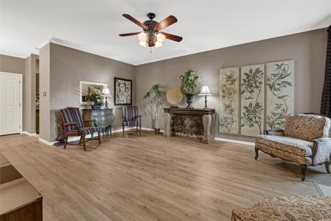 9800 Pagewood Lane 2703 Houston TX 77042