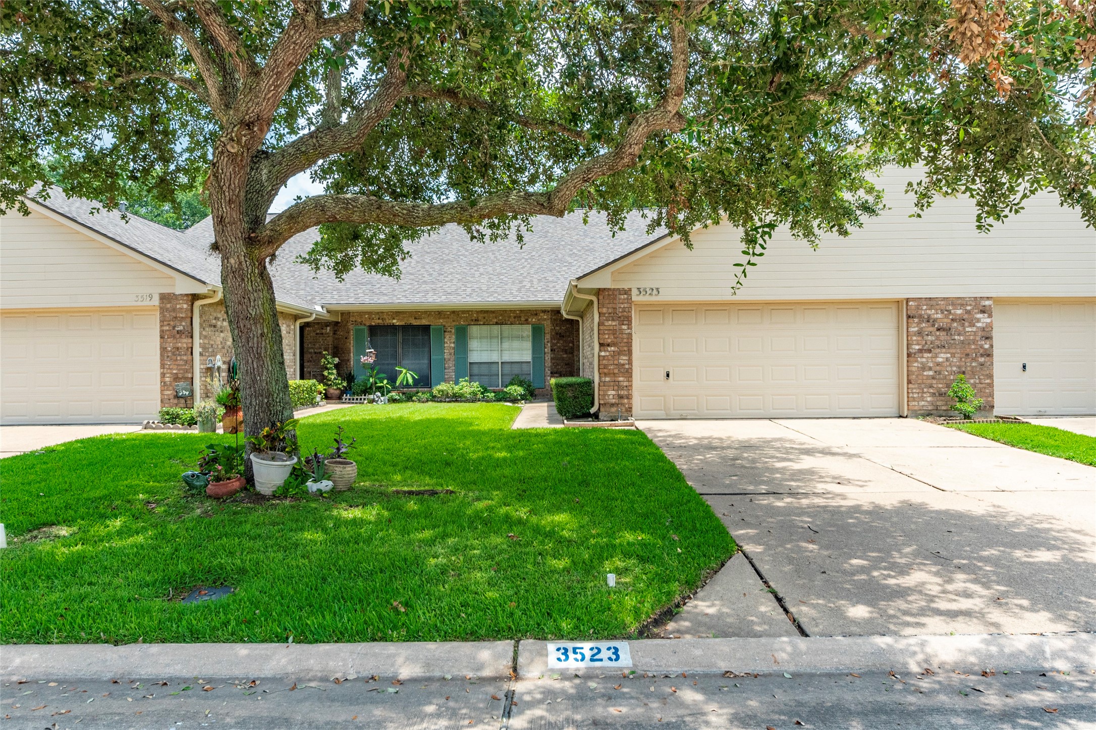 3523 Teakwood Drive Pearland TX 77584