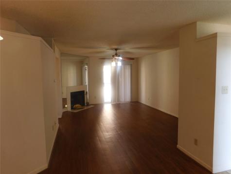 2121 Hepburn Street 905 Houston TX 77054