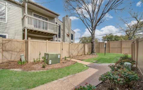 2379 Briarwest Boulevard 65 Houston TX 77077