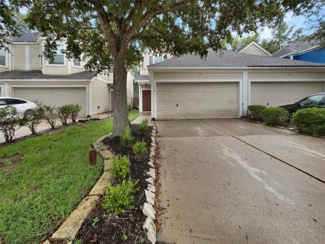 719 Hallsleigh Lane Houston TX 77090