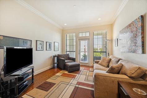 2120 Kipling Street 406 Houston TX 77098