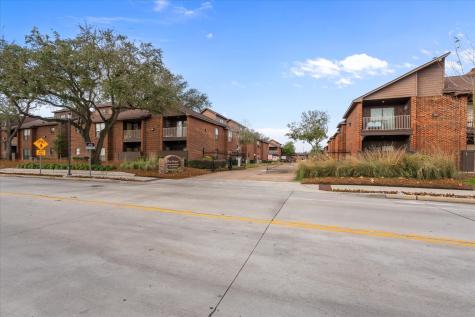 3100 Walnut Bend Lane 508 Houston TX 77042