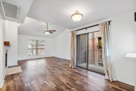 3100 Walnut Bend Lane 508 Houston TX 77042