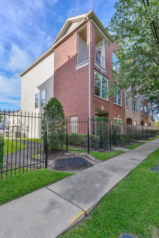 5414 Chartres Street Houston TX 77004