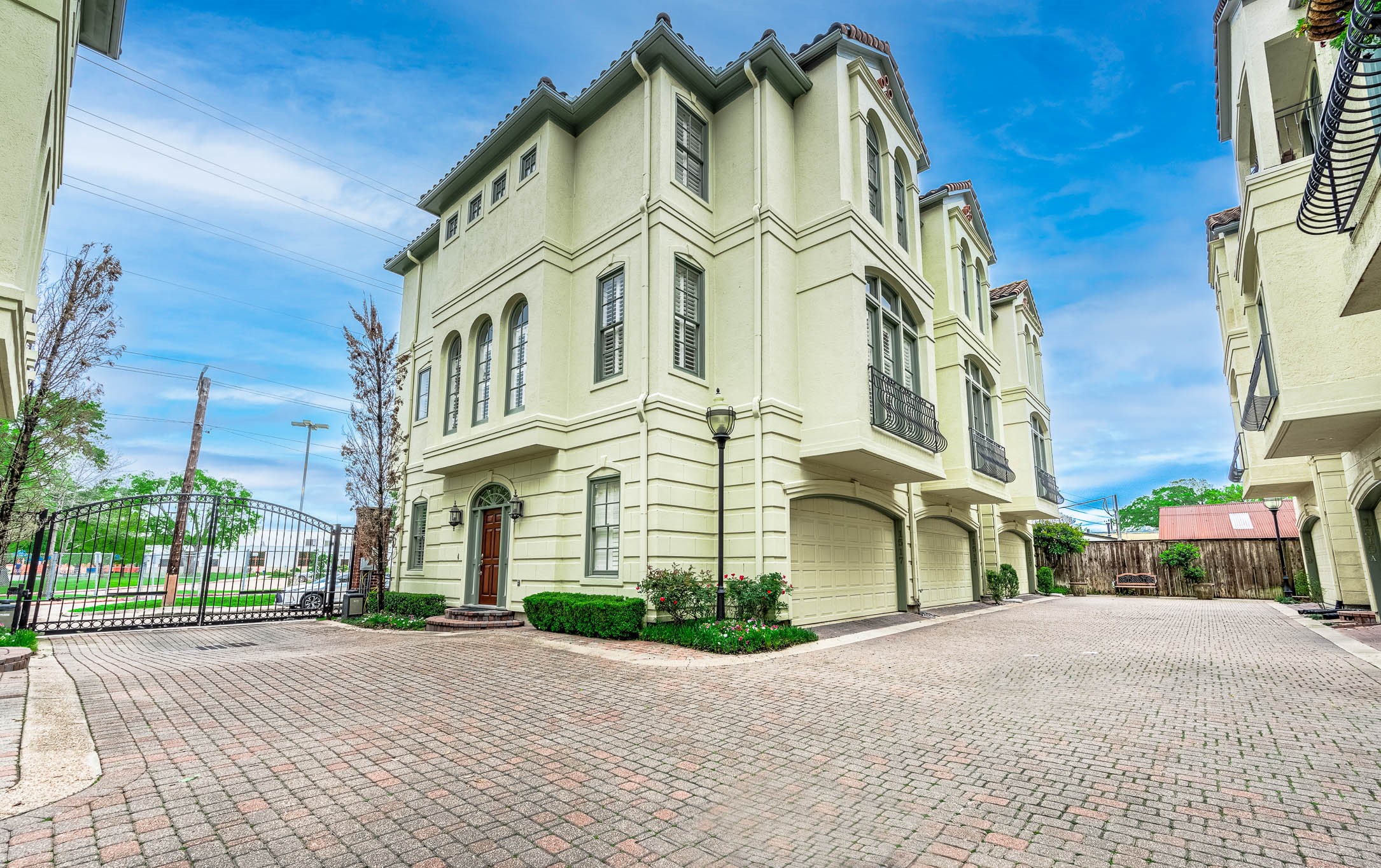 1517 Haddon Street Houston TX 77006