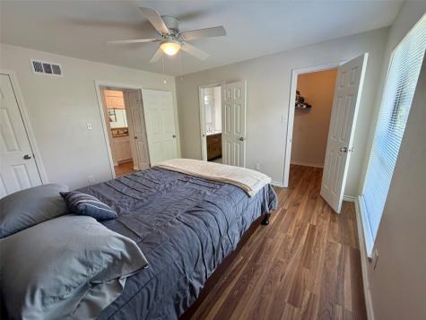 3300 Pebblebrook Drive 50 Seabrook TX 77586