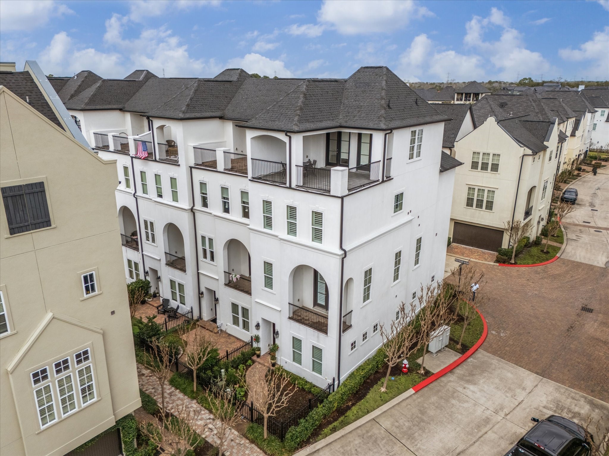 10901 Wrenwood Manor Houston TX 77043
