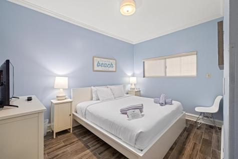 1401 E Beach Drive 1205 Galveston TX 77550