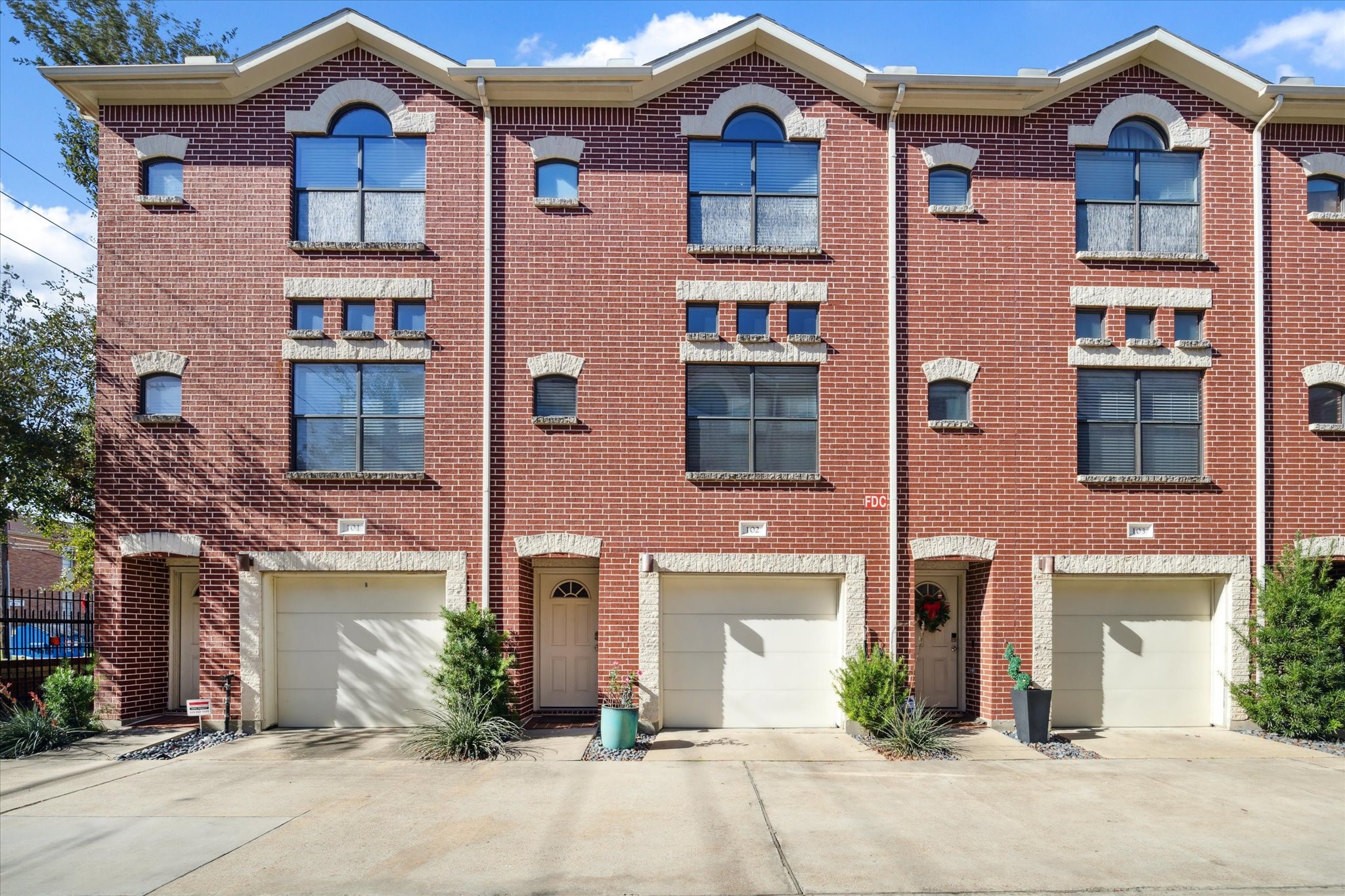 648 Westcross Street 102 Houston TX 77018