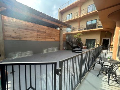 2205 Mckinney Street 309 Houston TX 77003