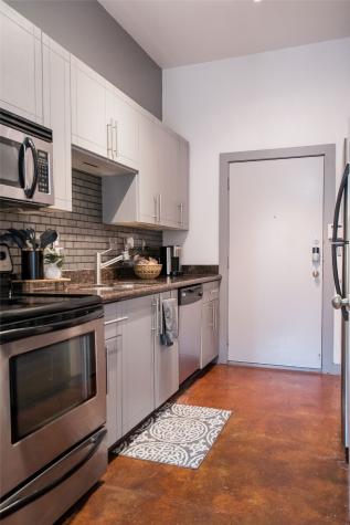 2205 Mckinney Street 309 Houston TX 77003