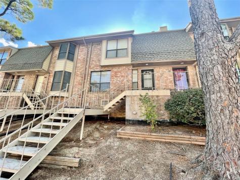 2019 Place Rebecca Lane G4 Houston TX 77090