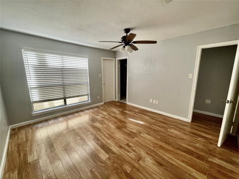 2019 Place Rebecca Lane G4 Houston TX 77090