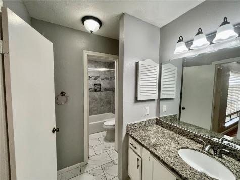 2019 Place Rebecca Lane G4 Houston TX 77090