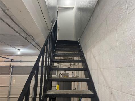 2019 Place Rebecca Lane G4 Houston TX 77090