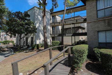 3035 Walnut Bend Lane 33 Houston TX 77042