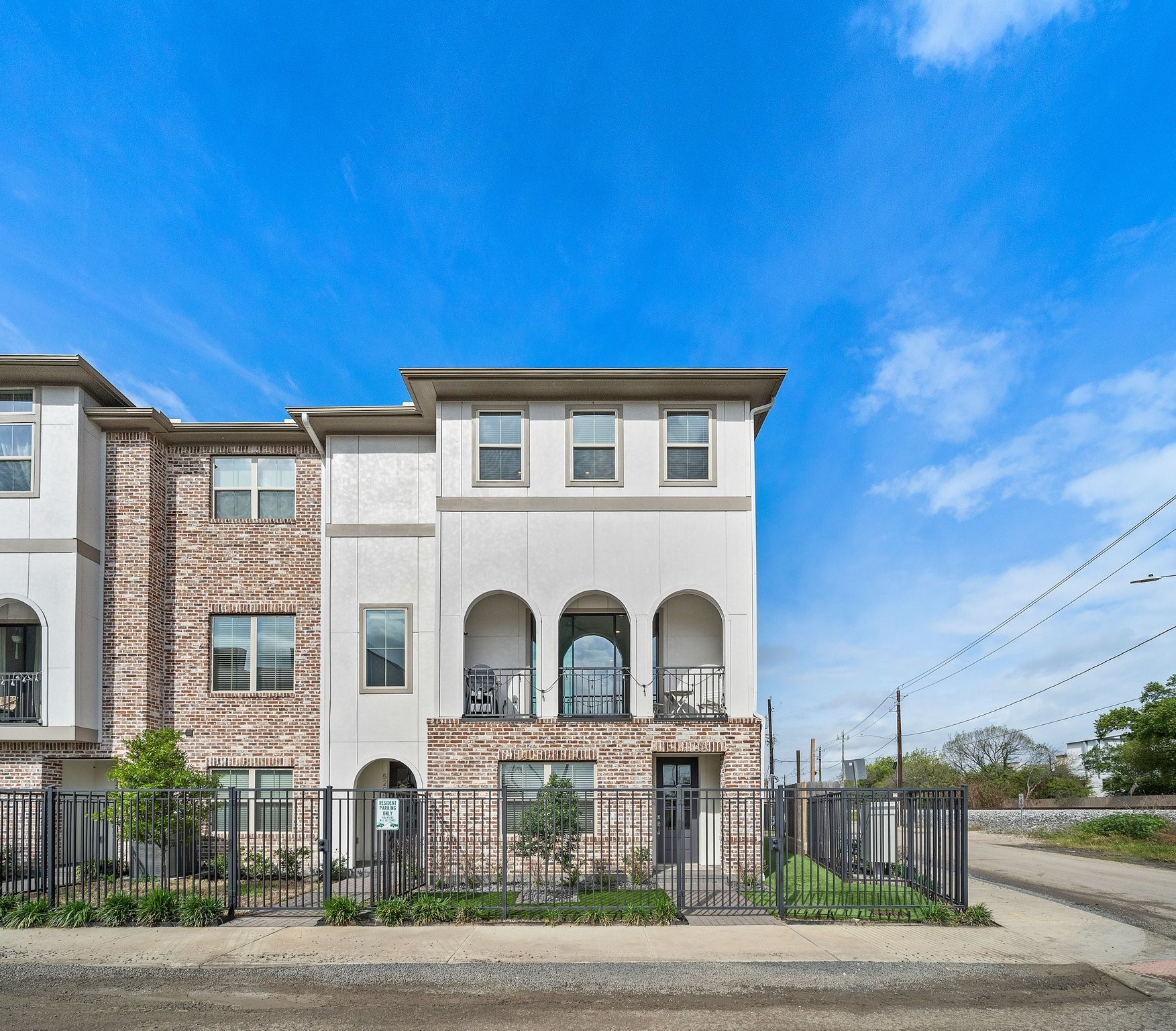 5205 Allen Street A Houston TX 77007