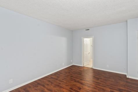 661 Bering Drive 504 Houston TX 77057