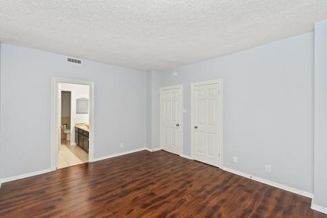 661 Bering Drive 504 Houston TX 77057