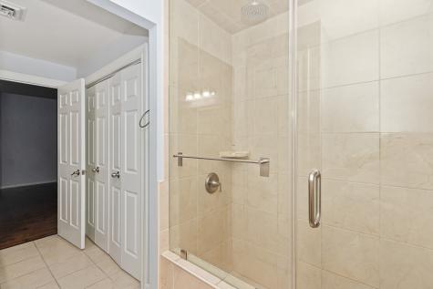 661 Bering Drive 504 Houston TX 77057