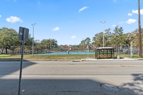 661 Bering Drive 504 Houston TX 77057