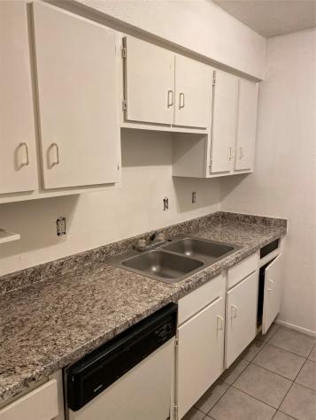 5625 Antoine Drive 412 Houston TX 77091